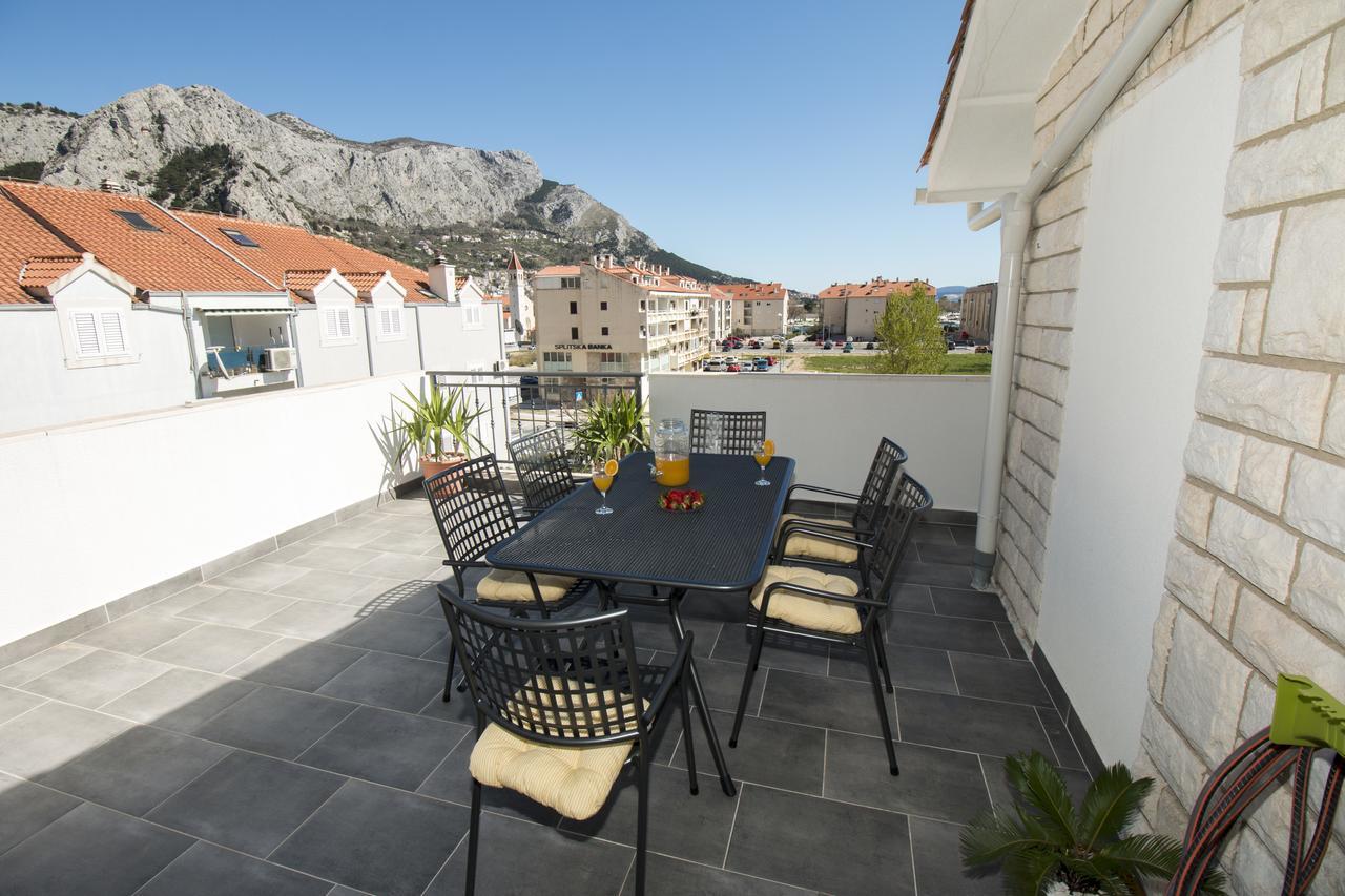 Cherry Omiš Eksteriør billede