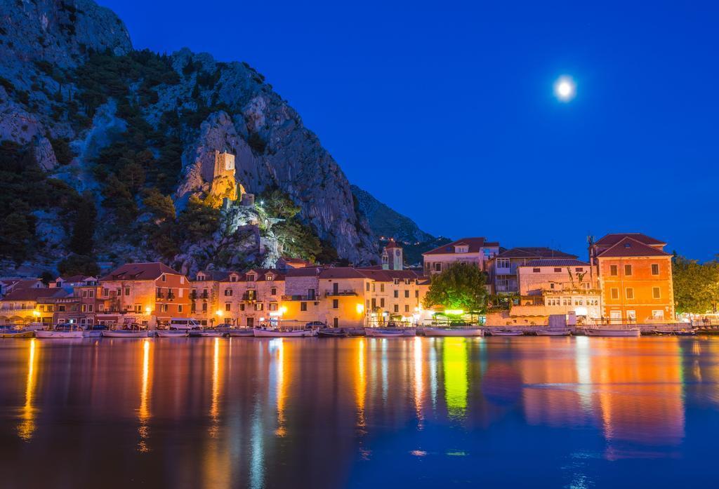 Cherry Omiš Eksteriør billede